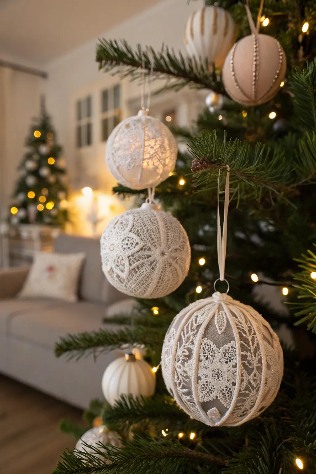 Mesh-wrapped ornaments contribute sophistication and class.