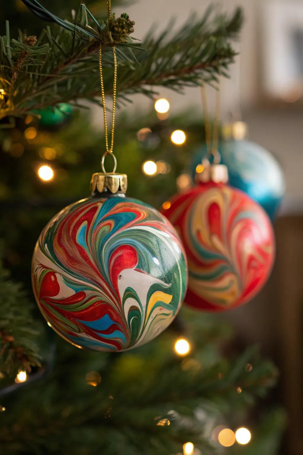 Streaked ornaments deliver a burst of tint and artistry.